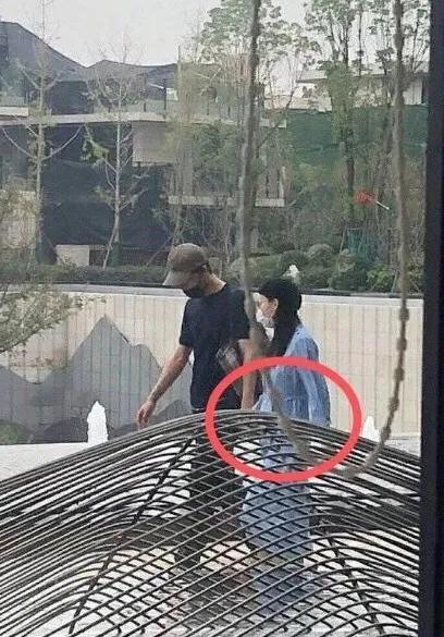 吴倩为啥是武大校花，为什么同样是武大校花