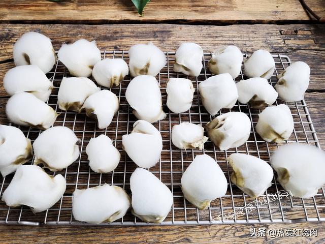 豆腐怎么做成绍兴腐乳，普通的一块豆腐