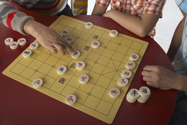 象棋入门教程从零开始，从零开始学象棋全部教程（系统而又全面的知识）