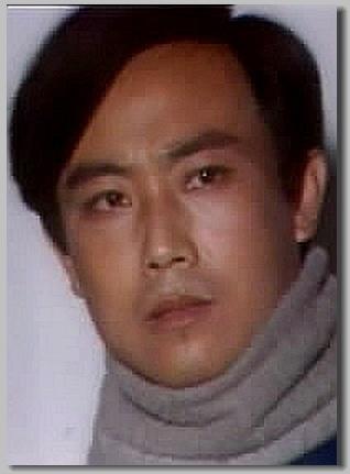 哈尔滨最帅的一批老男人，他是八十年代初银幕第一帅哥夜幕下的哈尔滨之