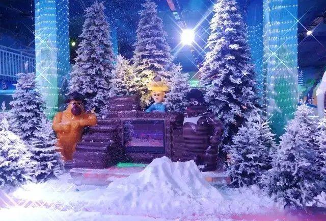 山东哪里有冰雪大世界，山东青州游客冰雪世界享清凉