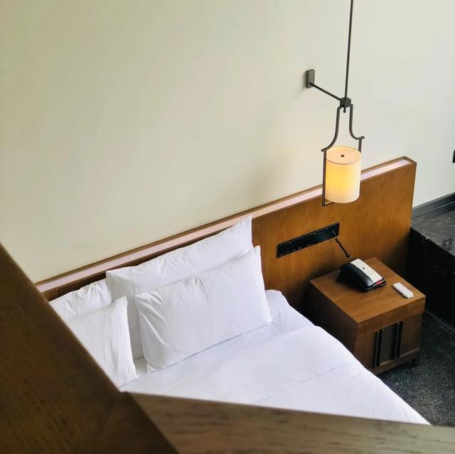 贵州黄果树瀑布，贵州的旅游景点黄果树瀑布（5A景点贵州黄果树瀑布三天两晚旅游全攻略）