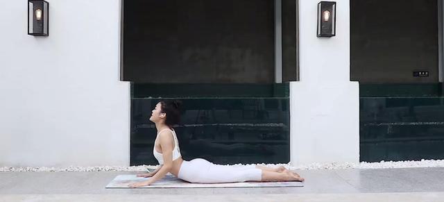 運動不拉伸=白練，4個動作教你怎麼拉伸，瘦身更高效，值得收藏 健身減肥達人 第5张