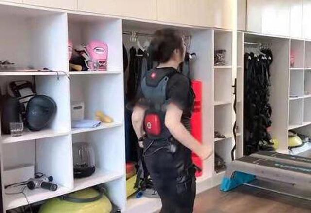 纪敏佳哪一届超女，2005届“超女”再聚首