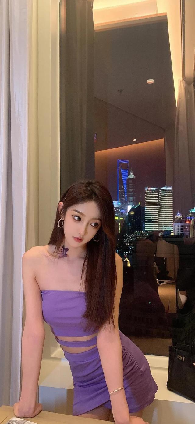 高清手机美女壁纸，高清美女手机壁纸建议收藏（知性、优雅、大方高清美女手机壁纸）