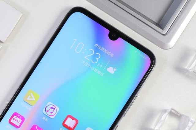 评测荣耀10青春版，荣耀10青春版测评