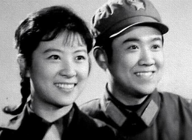 王馥荔儿子王骁见证父母50年，见证父母50年美满婚姻