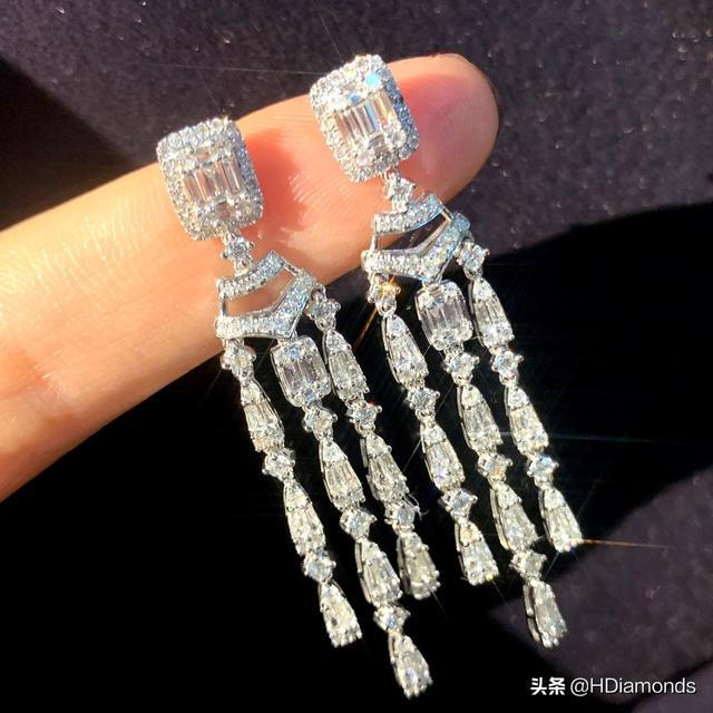 情人节礼物排行榜，情人节礼物排行榜实用大牌（情人节送什么礼物好）