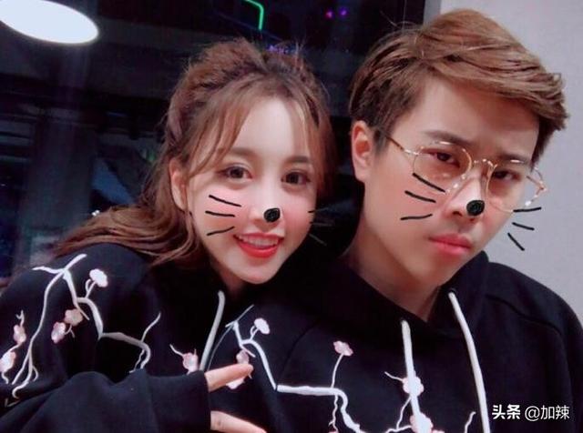 女主播忘关摄像头，近期女主播事件