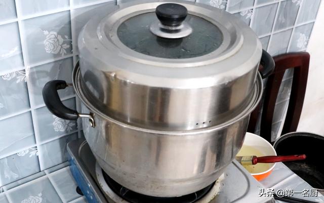 正宗梅菜扣肉的做法步骤，家常梅菜扣肉的做法