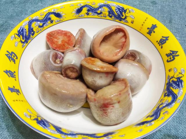 海鲜市场常见海鲜，夏日夜市上常见的贝类小海鲜