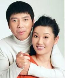 徐帆是怎么认识冯小刚的，为何嫁给了二婚的冯小刚