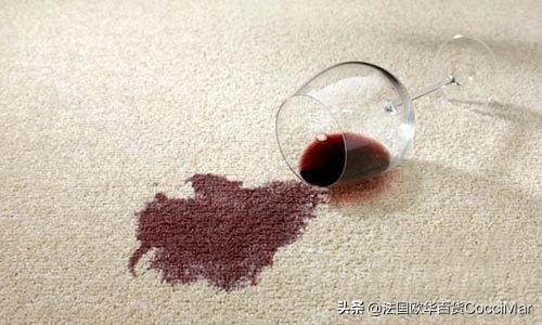快速去除衣服上的污渍的小妙招，衣服上各种污渍如何去除