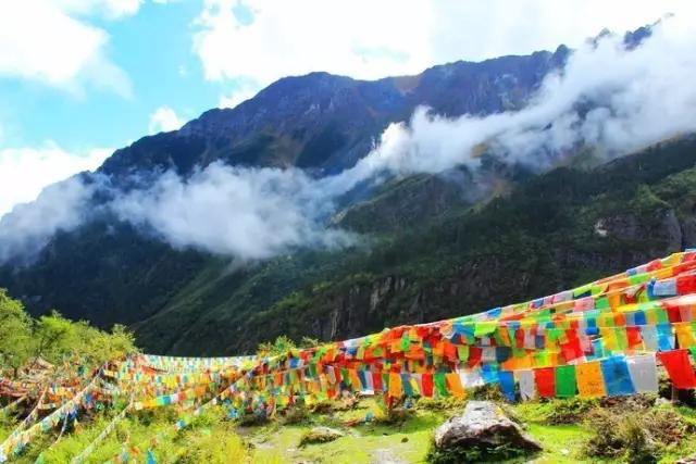 雨崩徒步攻略，探寻如梦如幻诗意般的世外桃源
