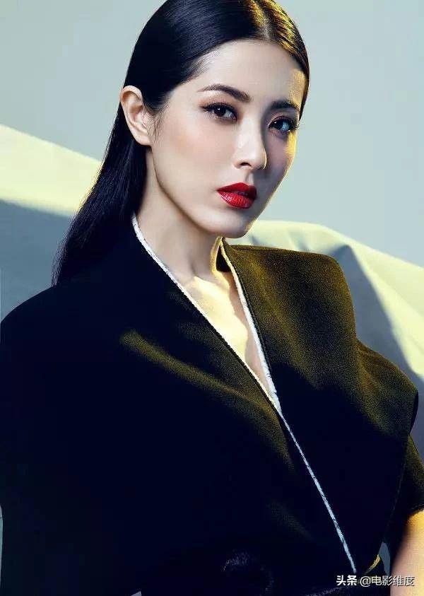 40岁曾黎近照曝光，43岁曾黎容貌艳丽