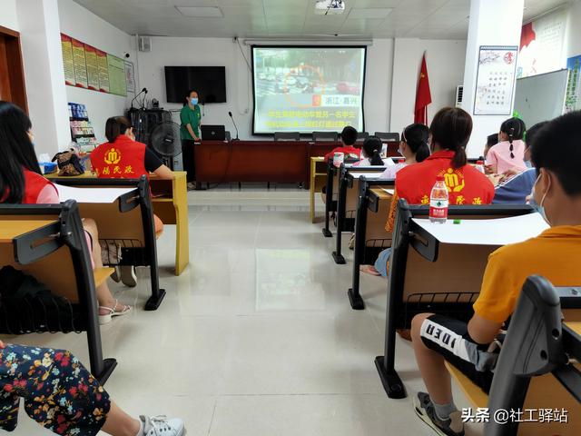 交通安全主题绘画，交通安全周绘画（第28个“全国中小学生安全教育日”即将来临）