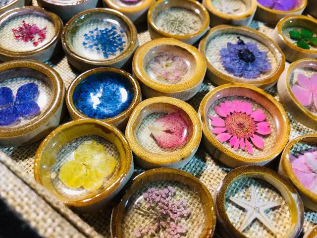 西双版纳江边夜市，西双版纳最火爆的夜市（到西双版纳一定要知道的五件事）