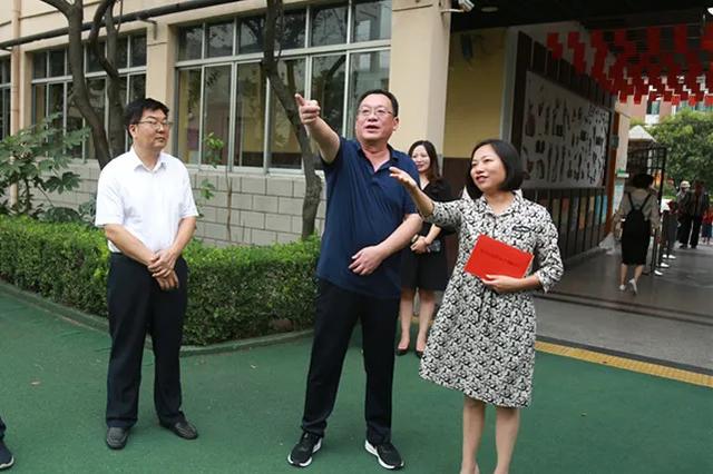 教师慰问一线教育工作者，省委教育工委、省教育厅走访慰问一线教育工作者