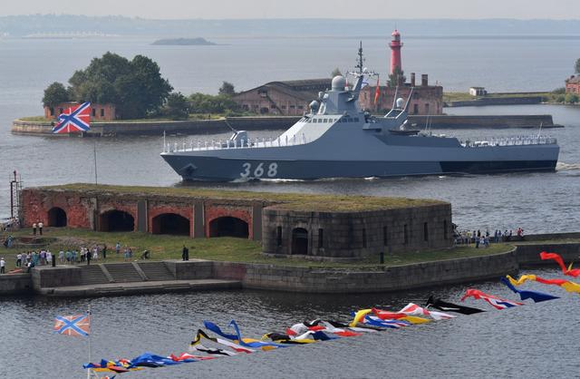 现代级驱逐舰十大排名，巡逻舰拍成万吨巨舰