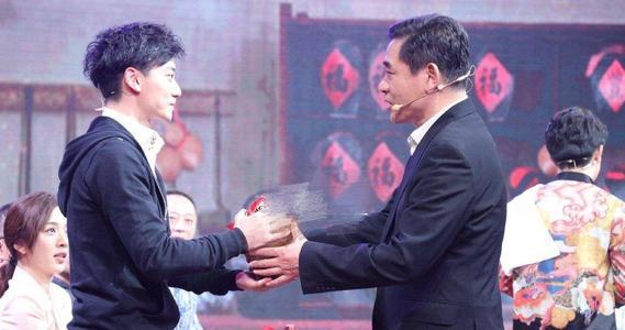 黄景瑜出演的相关电影电视剧大全，黄景瑜新剧开机