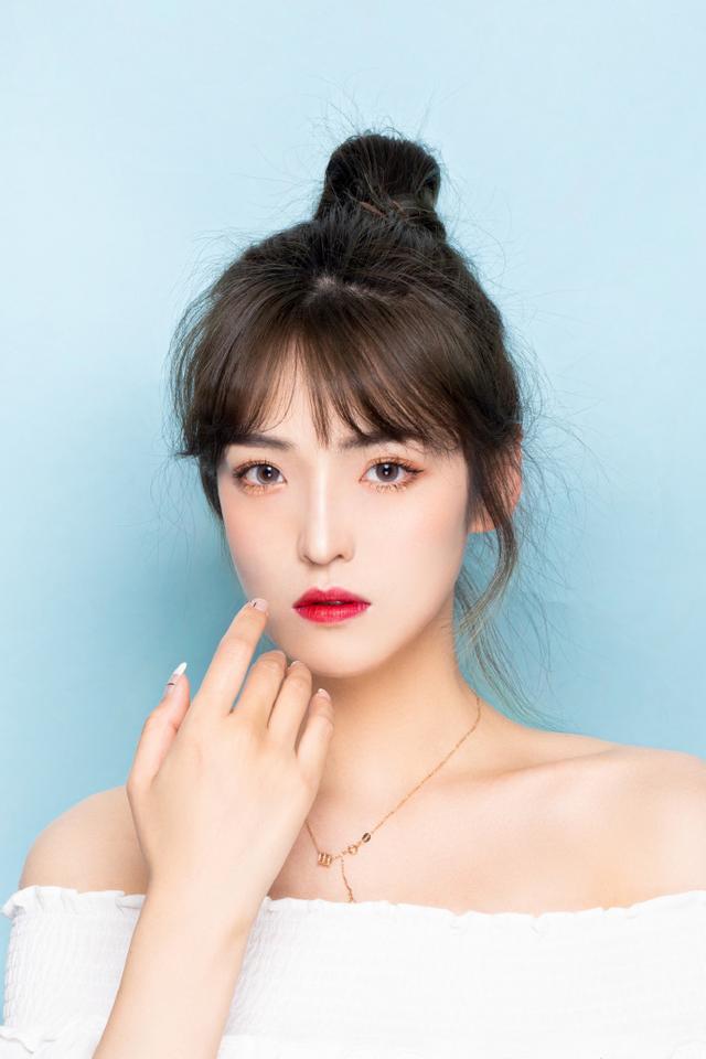 风光摄影拍照姿势大全，学会户外人像的7种核心拍法