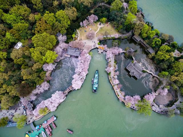 3月旅游的最佳地点，3月去什么地方旅游最好呢（三月份旅游一定要去的六个地方）