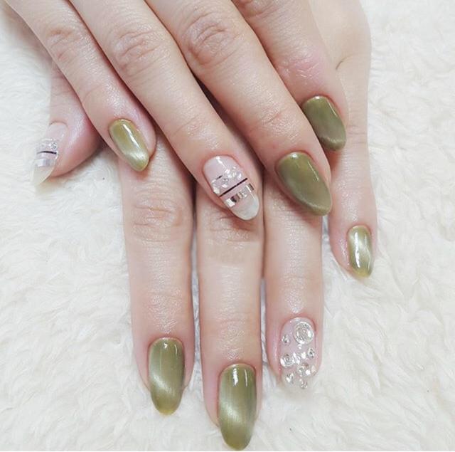 自然的猫眼美甲，超闪的猫眼美甲，美爆了！