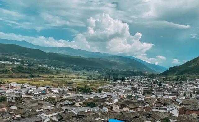 大理的风花雪月景色真美，大理拥有苍山雪洱海月