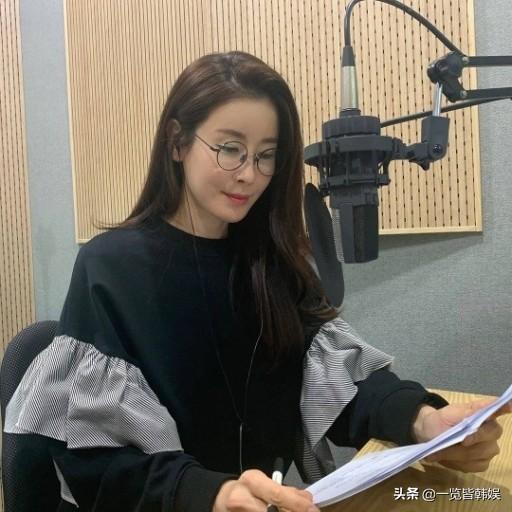 李泰兰是纯天然美女吗，李泰兰近照公开