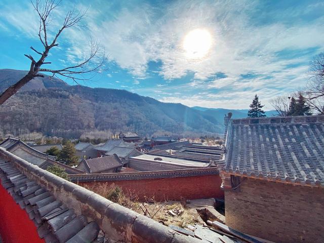 文殊菩萨在五台山哪里最大，走近四大佛教名山之五台山