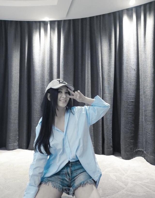 溫碧霞曬18歲舊照，和55歲的她幾乎沒區別，真正的凍齡女神 娛樂八卦吃瓜 第8张