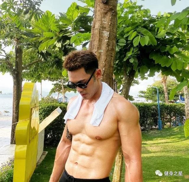 南京筋肉小狼狗走紅，顏值身材撩爆網友，這身材著實令人羨慕 健身減肥達人 第18张