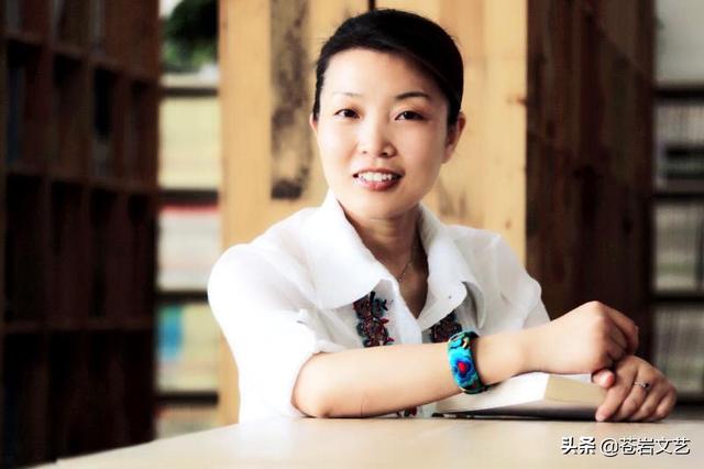 70年代演员张薇，知性迷人张薇美图