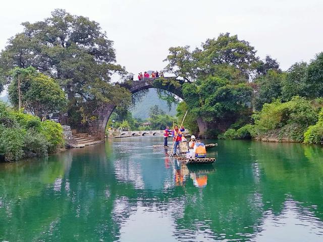 去了才知道说阳朔山水甲桂林，桂林旅游阳朔自由行攻略