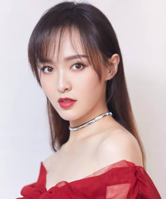 邱泽许玮甯十指相扣参加婚礼，台媒曝邱泽许玮甯假戏真做