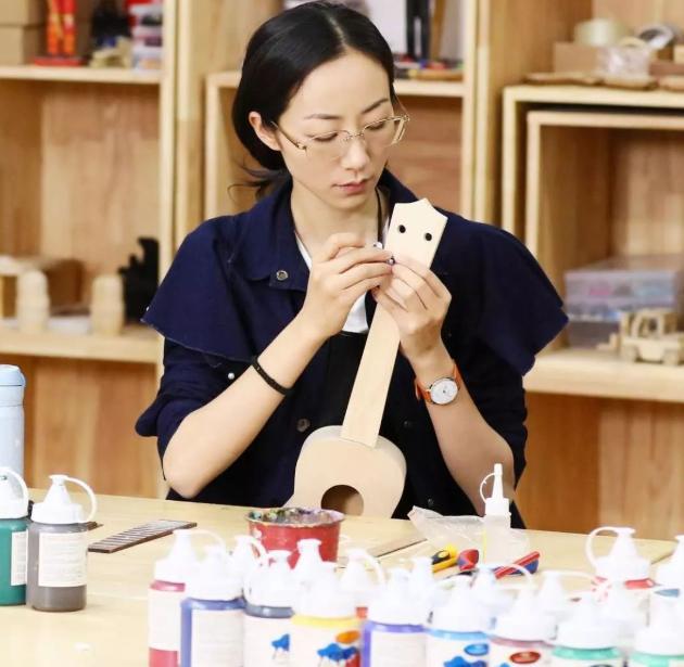 韩雪18岁时还是挺漂亮，韩雪才是被羡慕的人生吧