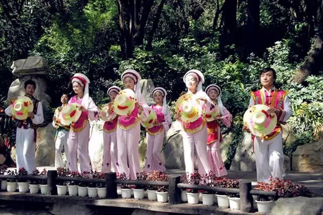 云南特色少数民族节日都在这了，云南春节旅游景点有哪些风俗