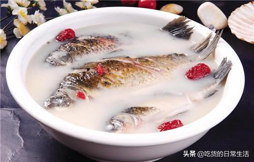 煮鱼汤用热水还是冷水，熬鱼汤应该放开水还是冷水（难怪鱼汤不白还腥）