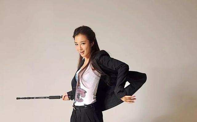 李依晓承认整容，李依晓整容真实经历（《扶摇》大师姐李依晓自曝整容5次）