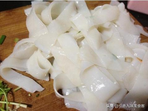 凉皮怎么拌好吃，凉皮怎么调又好吃又简单