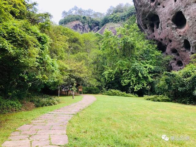 闽北之行武夷山一线天，武夷山旅记（武夷山：我家最窄仅30厘米）