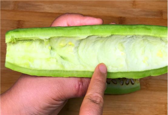 苦瓜怎么做不苦，苦瓜要怎么做才不苦而且还脆（学会了夏天隔三岔五吃）