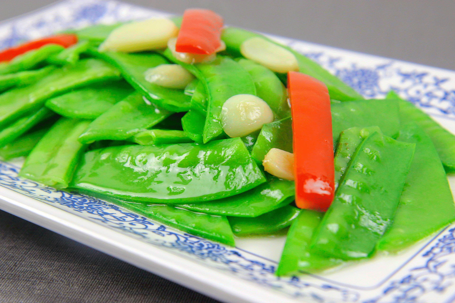 清炒荷兰豆怎么做才好吃窍门，大厨教你清炒荷兰豆