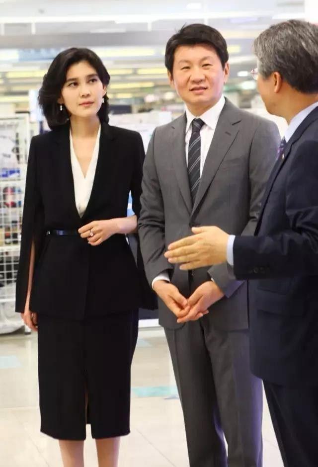 三星集团长公主，三星集团董事长家族（三星52岁长公主）