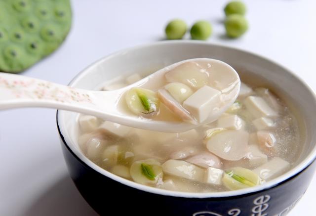 新鲜的莲子有哪些做法，这几款莲子食疗方可以常吃