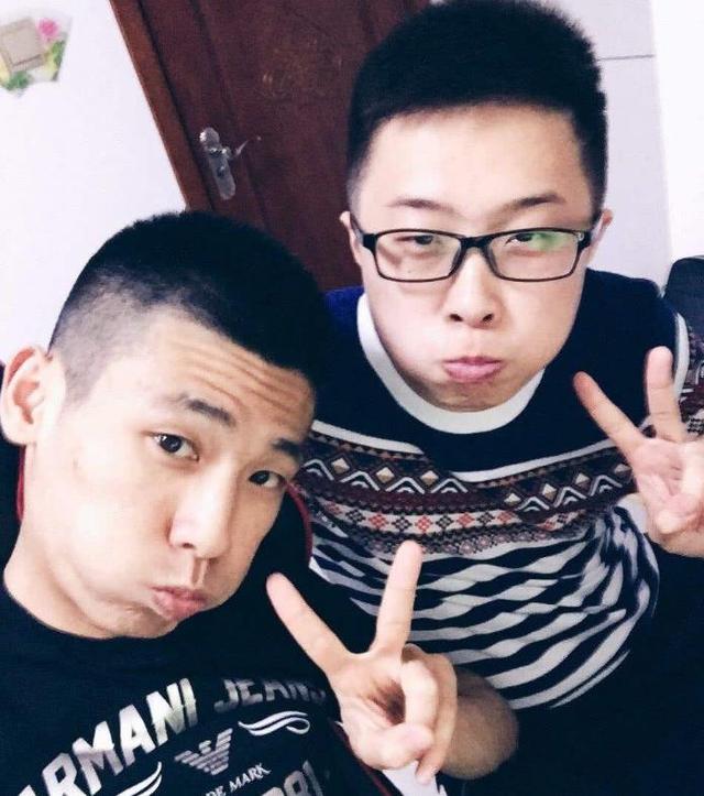 斗鱼十大红人主播，斗鱼最强神豪直播间
