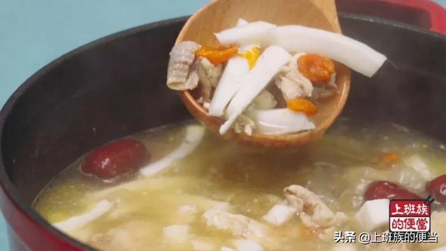 海南椰子鸡怎么炖，海南人这样炖鸡太清甜了