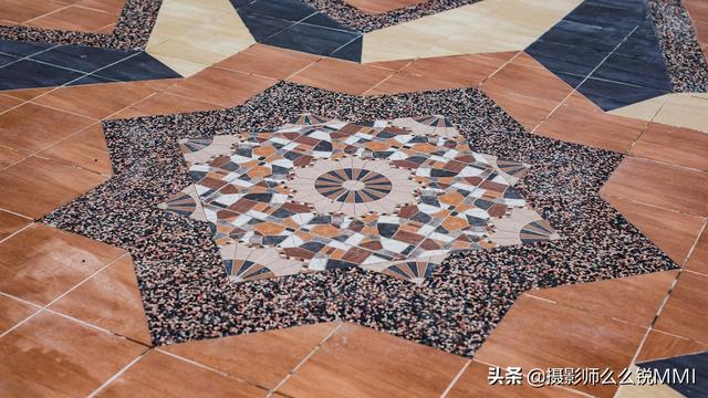 世界三大清真寺是哪三个，世界第三大清真寺缘于国王的梦