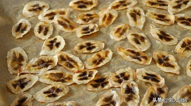 香蕉片是怎么做的，香蕉片怎么烤好吃又脆（实拍印度街头小吃）