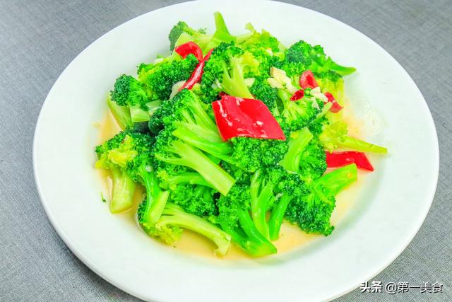 蒜蓉西兰花做法超级简单易学，厨师长教你做家常蒜蓉西兰花